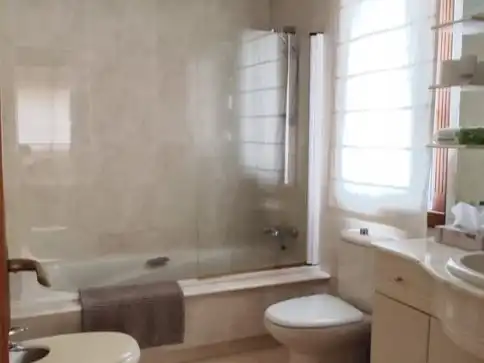 Habitación en Xubias de Arriba, 13, Eirís Habitación en Xubias de Arriba, 13, Eirís