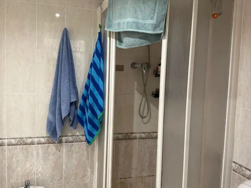 Badezimmer von Wohnung zur untervermieten in Valencia mit Klimaanlage, Möbliert und Balkon