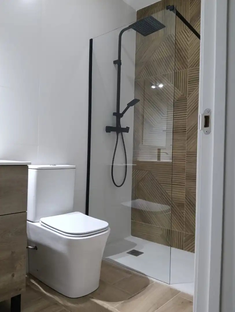 Duplexes for rent in Calle Bolivia, 4, Nuevo Cáceres Bathroom of Duplexes for rent in Cáceres with Air Conditioner, Heating and Furnished
