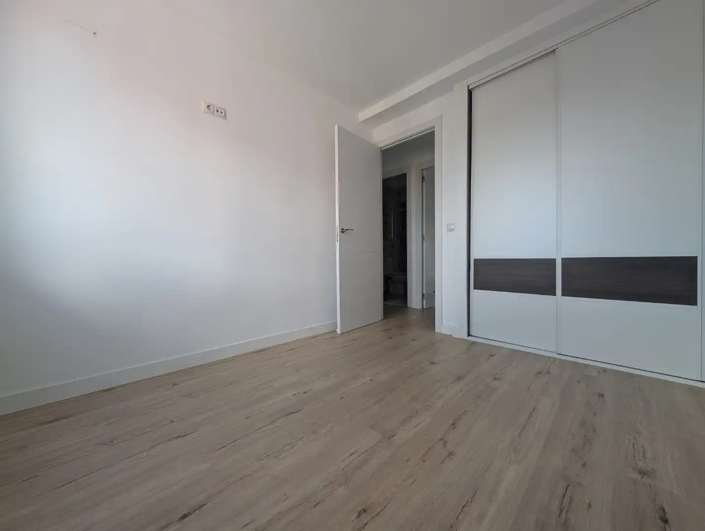 Habitación de Piso en venta en  Madrid Capital con Aire acondicionado y Terraza