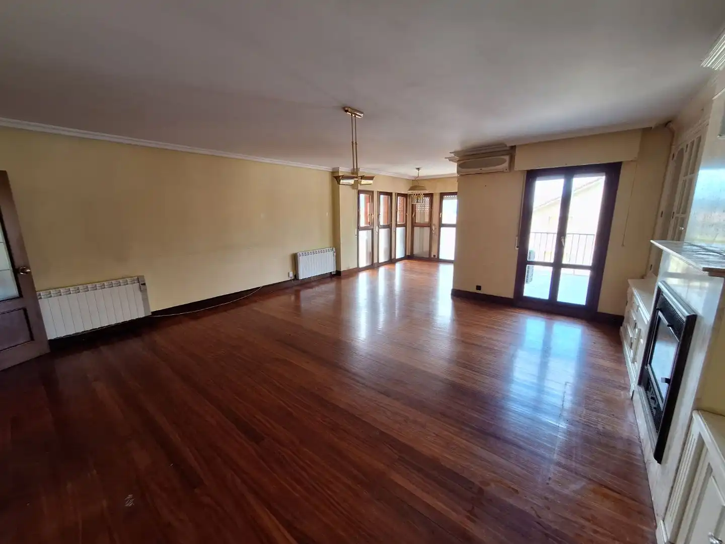 Flat for sale in Iparraguirre Kalea, 20, Azken Portu - Behobia Living room of Flat for sale in Irun with Air Conditioner and Terrace