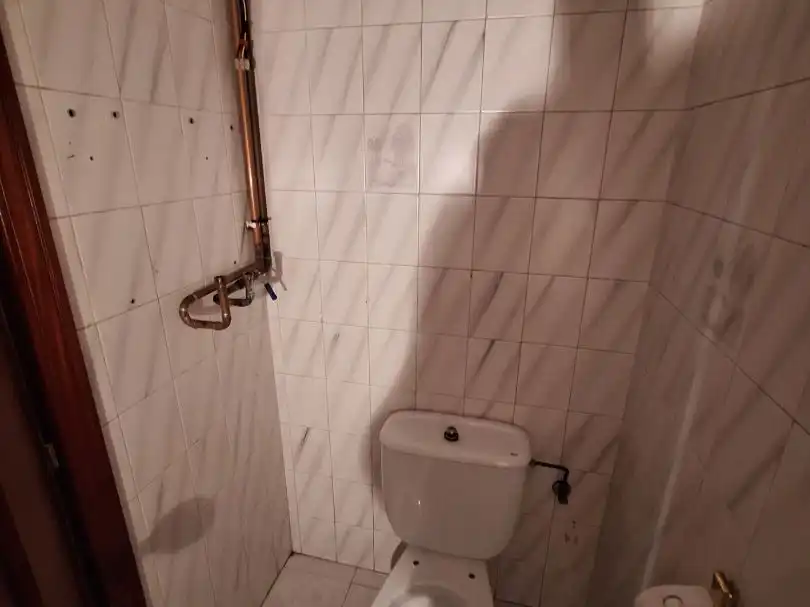 Flat for sale in Iparraguirre Kalea, 20, Azken Portu - Behobia Bathroom of Flat for sale in Irun with Air Conditioner and Terrace