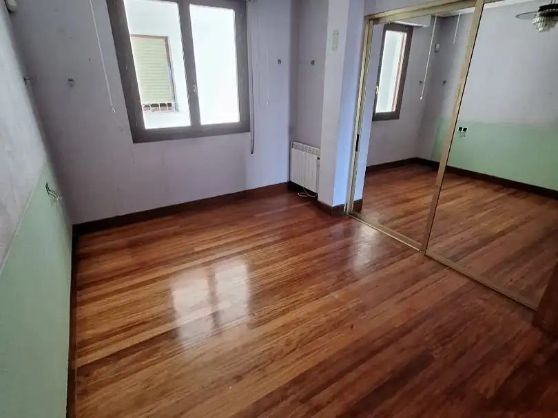 Flat for sale in Iparraguirre Kalea, 20, Azken Portu - Behobia Bedroom of Flat for sale in Irun with Air Conditioner and Terrace