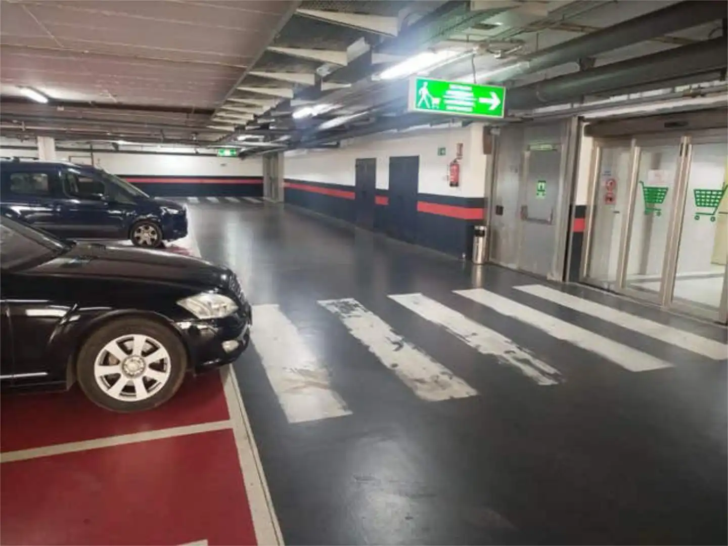 Garage for rent in Sotogrande Costa Parking of Garage for rent in Sotogrande