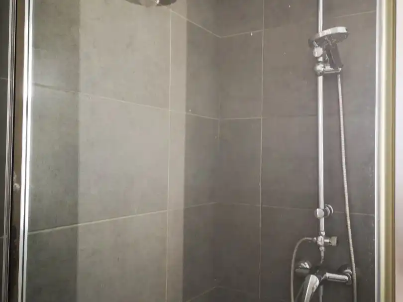 Bany de Apartament de lloguer en Torremolinos amb Aire condicionat i Piscina