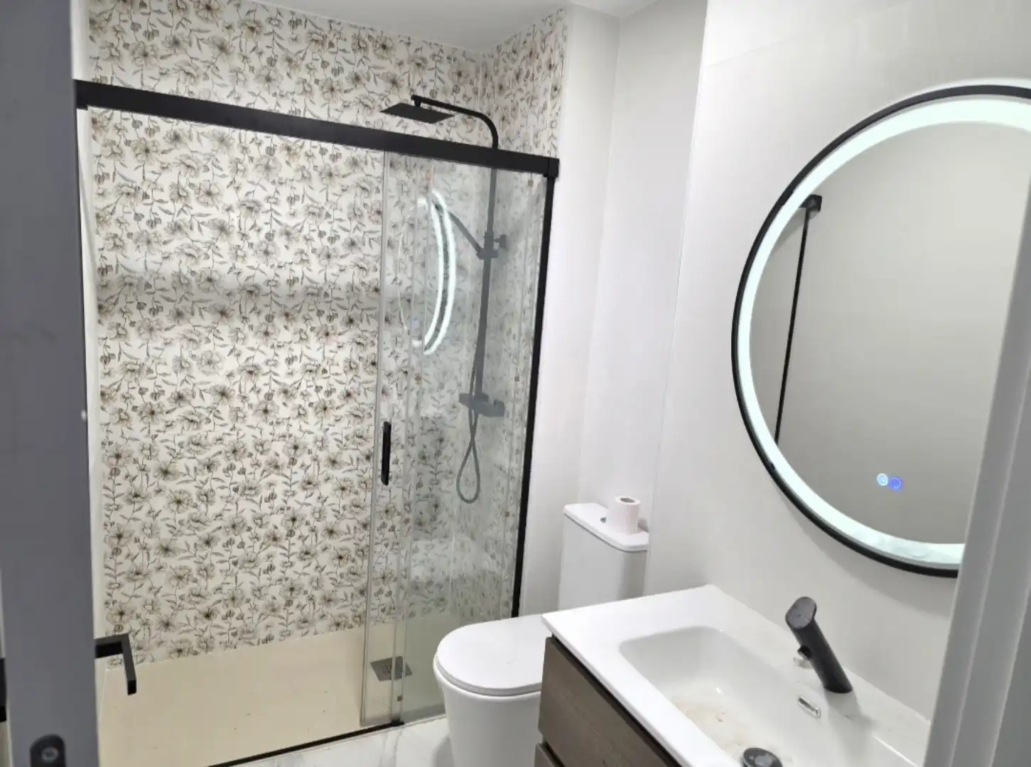 Apartments for rent in Calle Alfonso de Castro, 15, Salesas Bathroom of Apartments for rent in Salamanca Capital