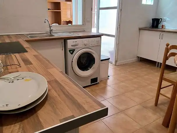 Room in Calle Alfonso XIII, 50, Centro