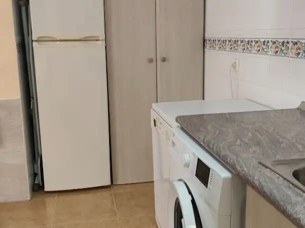 Dúplex de alquiler en Avenida Tortuga Boba, 5, Vera Playa Naturista Cocina de Dúplex de alquiler en Vera con Aire acondicionado, Jardín privado y Terraza