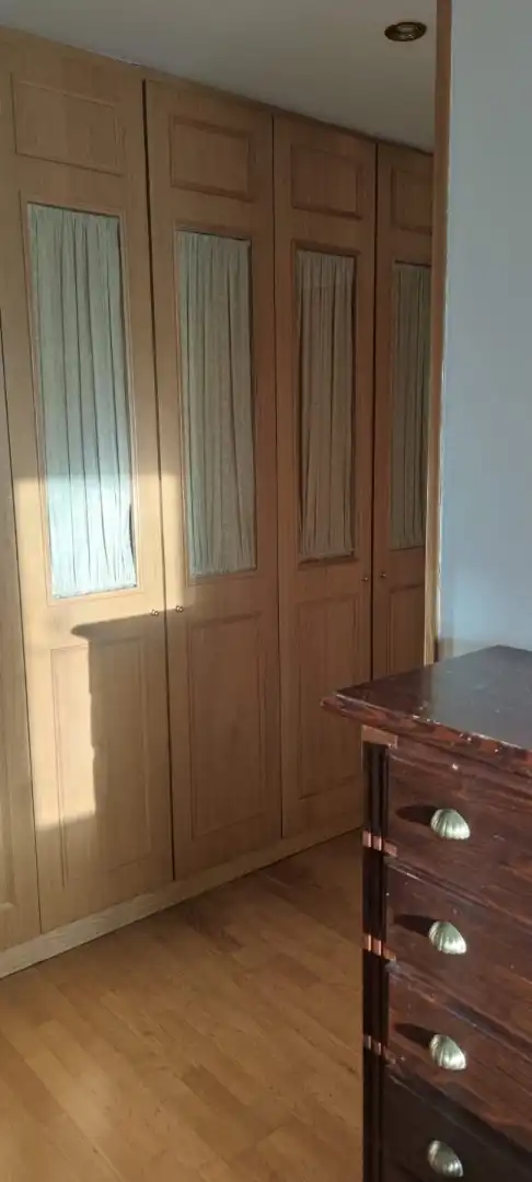 Piso de alquiler en Avenida Patrimonio de la Humanidad, 1, Hervencias Altas - El Pinar Habitación de Piso de alquiler en Ávila con Calefacción, Piscina y Amueblado