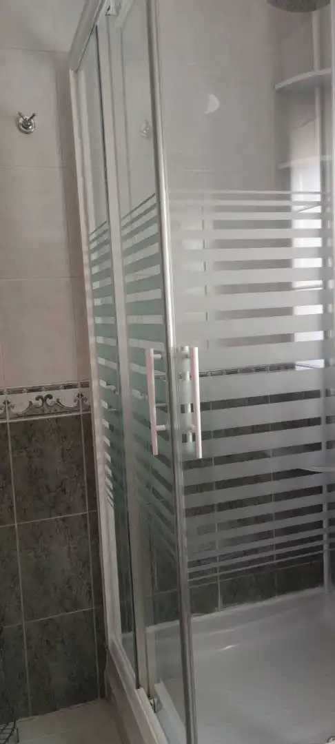 Piso de alquiler en Avenida Patrimonio de la Humanidad, 1, Hervencias Altas - El Pinar Baño de Piso de alquiler en Ávila con Calefacción, Piscina y Amueblado