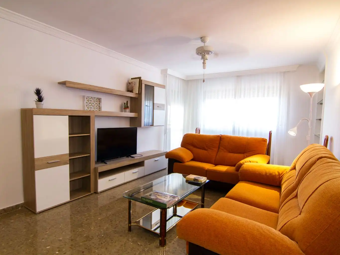 Sala de estar de Piso de alquiler en Málaga Capital con Terraza, Piscina y Balcón