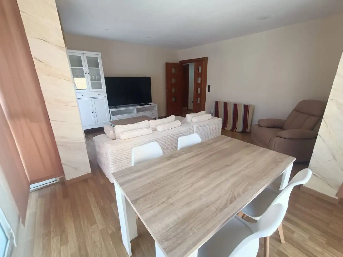 Apartamento en venta en Avinguda de Madrid, 31, Petrer Sala de estar de Apartamento en venta en Petrer con Trastero, Amueblado y Balcón