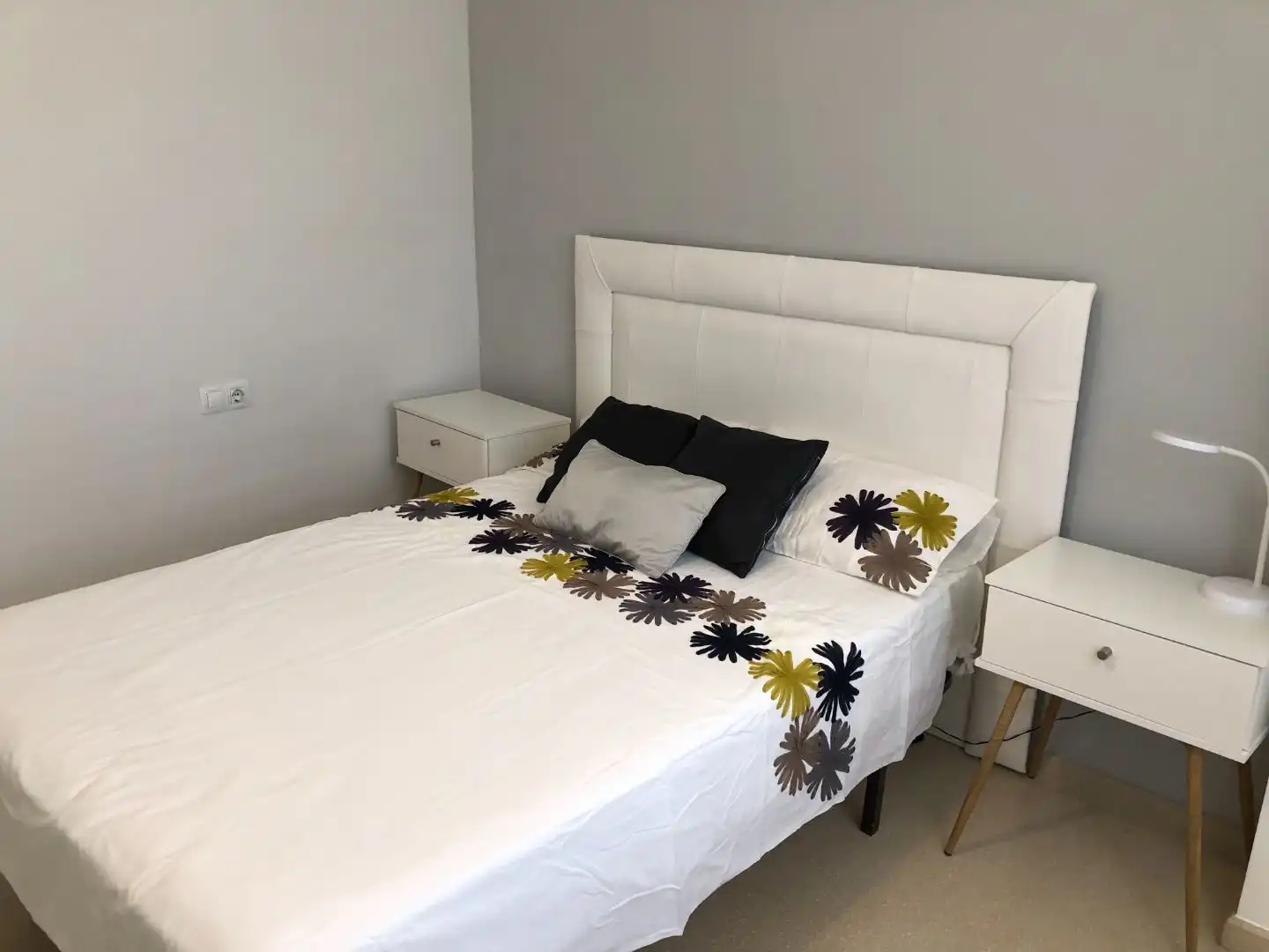 Flat for rent in Calle Padre Claret, 12, Joaquina Eguaras Bedroom of Flat for rent in Granada Capital