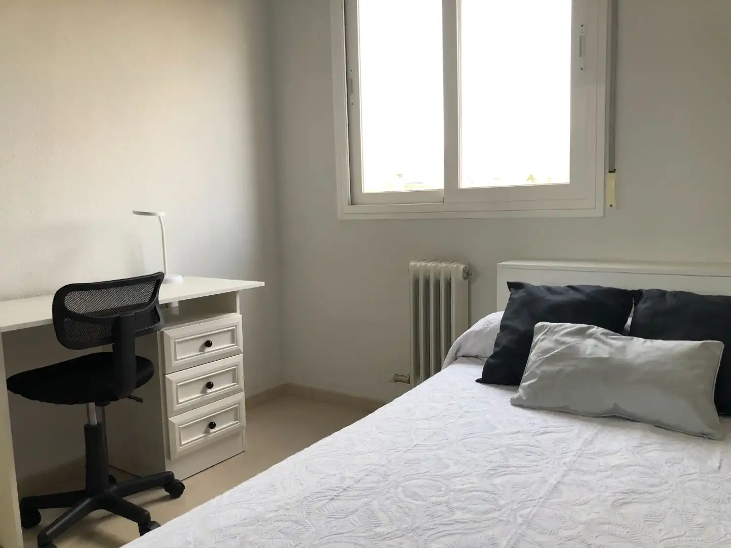 Flat for rent in Calle Padre Claret, 12, Joaquina Eguaras Bedroom of Flat for rent in Granada Capital
