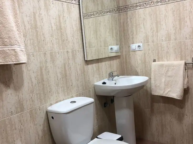 Flat for rent in Calle Padre Claret, 12, Joaquina Eguaras Bathroom of Flat for rent in Granada Capital