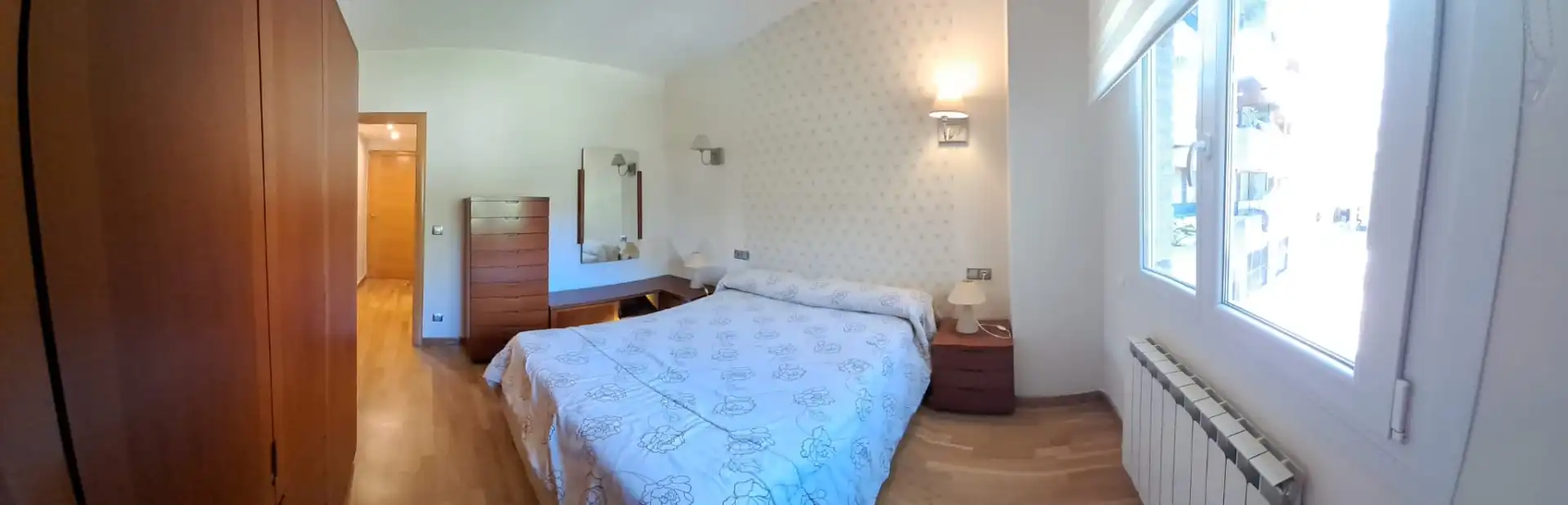 Habitación de Piso de alquiler en Zaragoza con Calefacción, Jardín privado y Amueblado