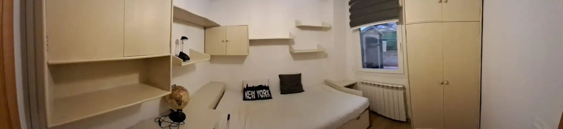 Habitación de Piso de alquiler en Zaragoza con Calefacción, Jardín privado y Amueblado