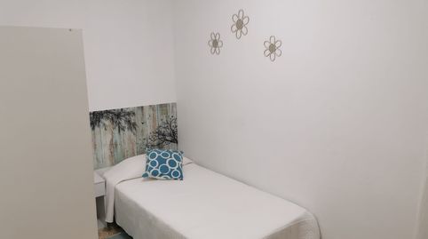 Room in Plaça de Gandhi, 1, Ponent, Reus - image 4 Photo 4 of Room in Plaça de Gandhi, 1, Ponent, Reus