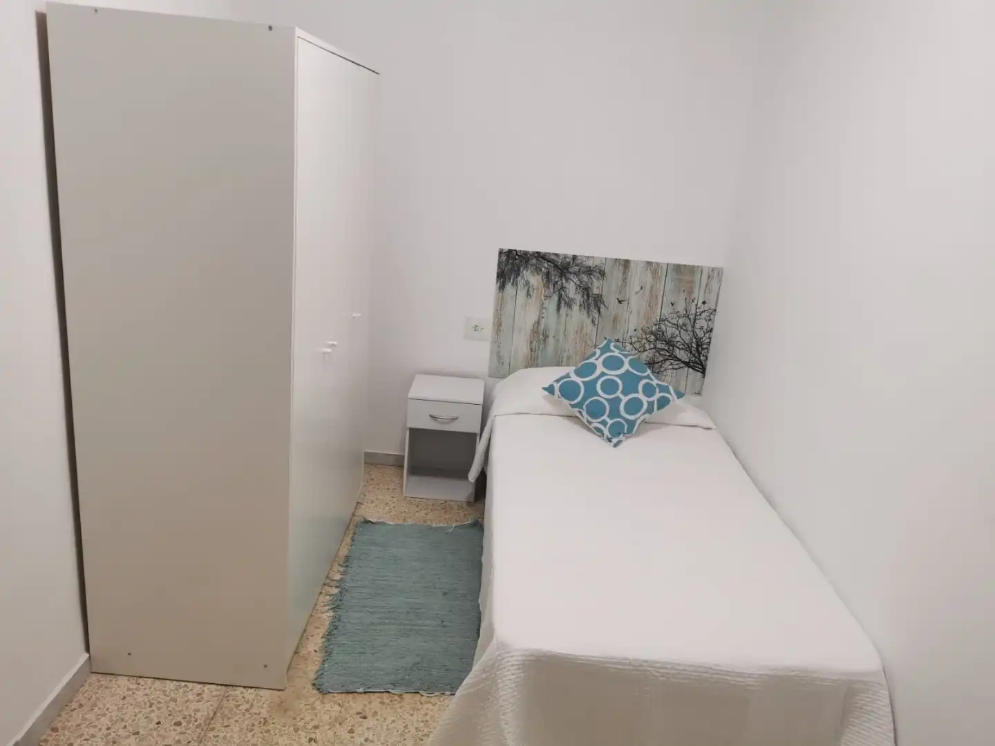 Room in Plaça de Gandhi, 1, Ponent Room in Plaça de Gandhi, 1, Ponent