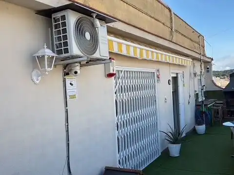 Piso en venta en Avinguda del Mediterrani, 105, Poblenou Vista exterior de Piso en venta en Pineda de Mar con Aire acondicionado, Terraza y Piscina