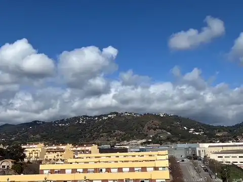 Piso en venta en Avinguda del Mediterrani, 105, Poblenou Vista exterior de Piso en venta en Pineda de Mar con Aire acondicionado, Terraza y Piscina