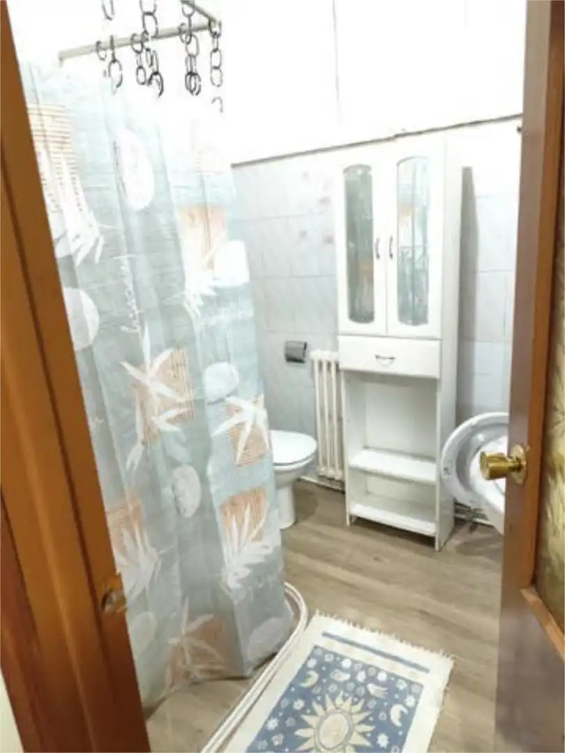 Casa o chalet de alquiler en Ventiun Baño de Casa o chalet de alquiler en Ourense Capital con Terraza