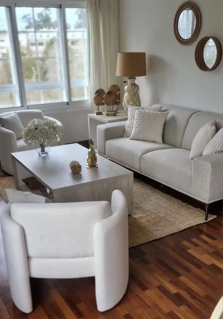 Flat for rent in Plaza Exilio, 1, Liáns Living room of Flat for rent in Oleiros with Heating, Parquet flooring and Storage room