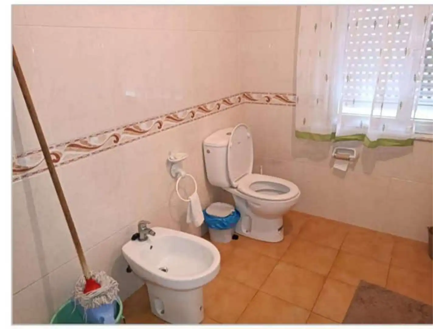 Bany de Casa o xalet de lloguer en Cerdido amb Jardí privat, Terrassa i Traster