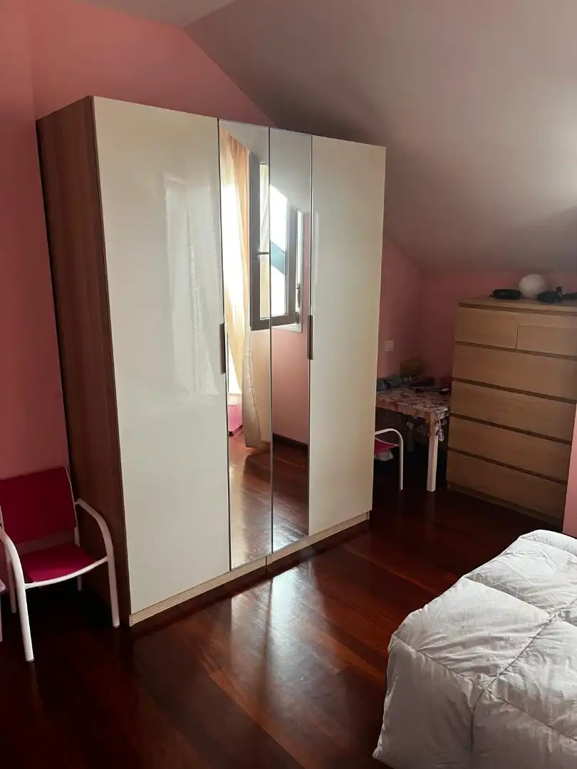 Wohnung zur Miete in Calle Quintana, 104, Suances Schlafzimmer von Wohnung zur Miete in Suances mit Heizung, Privatgarten und Parkett