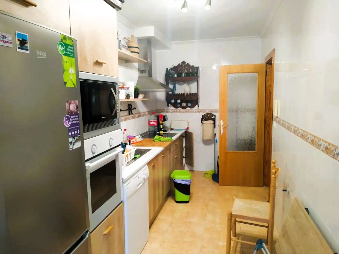 Casa adosada de alquiler en Calle El Rocio, Desamparados - Hurchillo - Torremendo Cocina de Casa adosada de alquiler en Orihuela con Aire acondicionado, Calefacción y Jardín privado