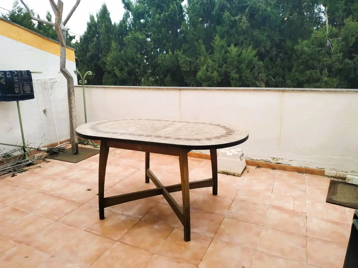 Casa adosada de alquiler en Calle El Rocio, Desamparados - Hurchillo - Torremendo Terraza de Casa adosada de alquiler en Orihuela con Aire acondicionado, Calefacción y Jardín privado