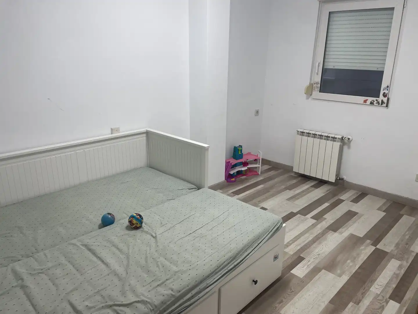 Habitación de Piso de alquiler en Alcázar de San Juan con Calefacción, Jardín privado y Parquet