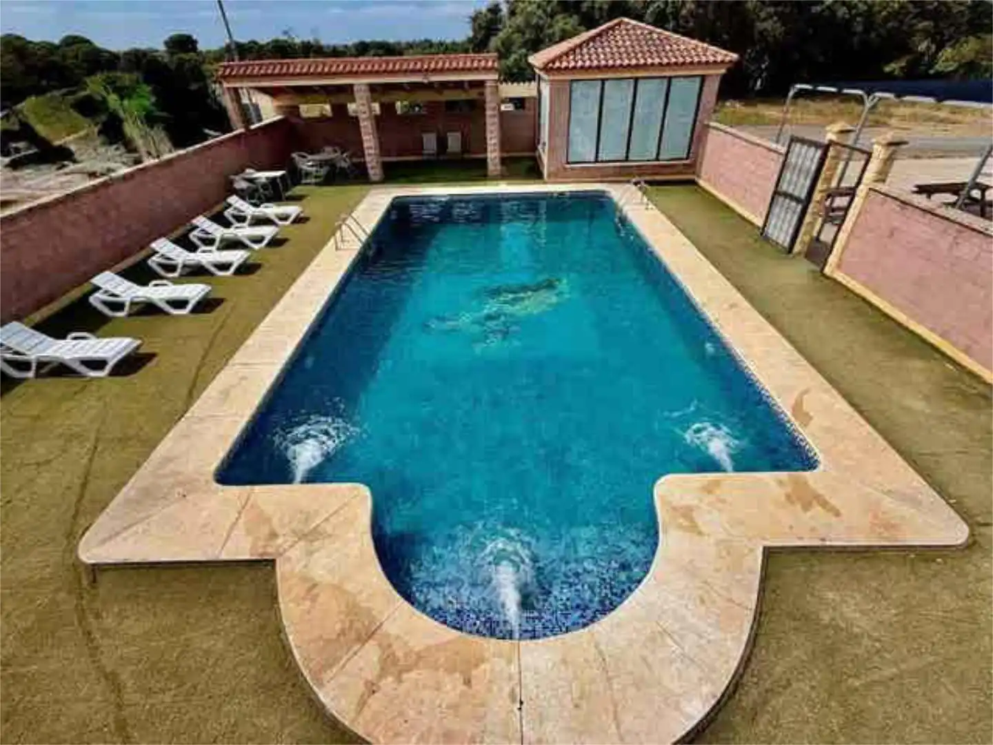 Casa adosada de alquiler en Villablanca Piscina de Casa adosada de alquiler en Villablanca con Jardín privado, Terraza y Piscina