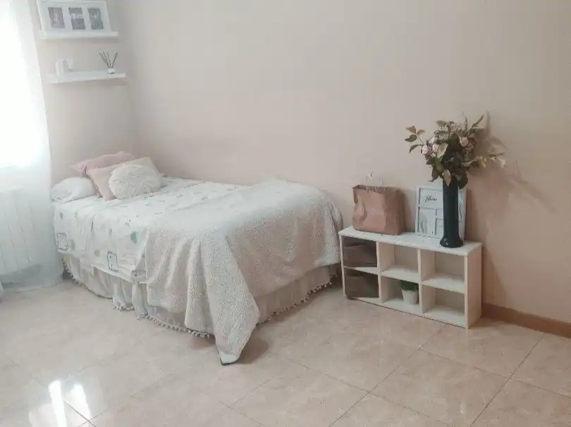 Habitación de Casa adosada en venta en Valdemoro con Aire acondicionado, Calefacción y Jardín privado