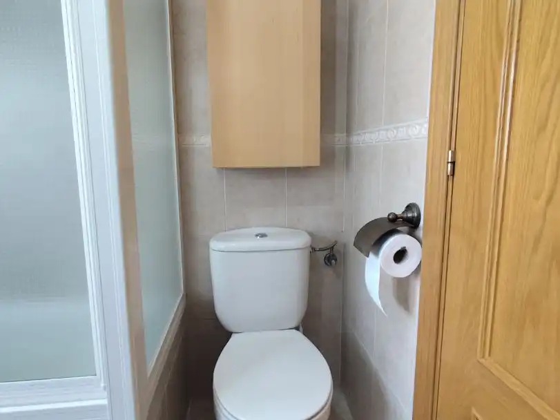 Baño de Casa adosada en venta en Valdemoro con Aire acondicionado, Calefacción y Jardín privado