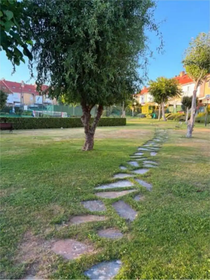Pis de lloguer a Cambre Jardí de Pis de lloguer en Cambre amb Calefacció, Jardí privat i Piscina