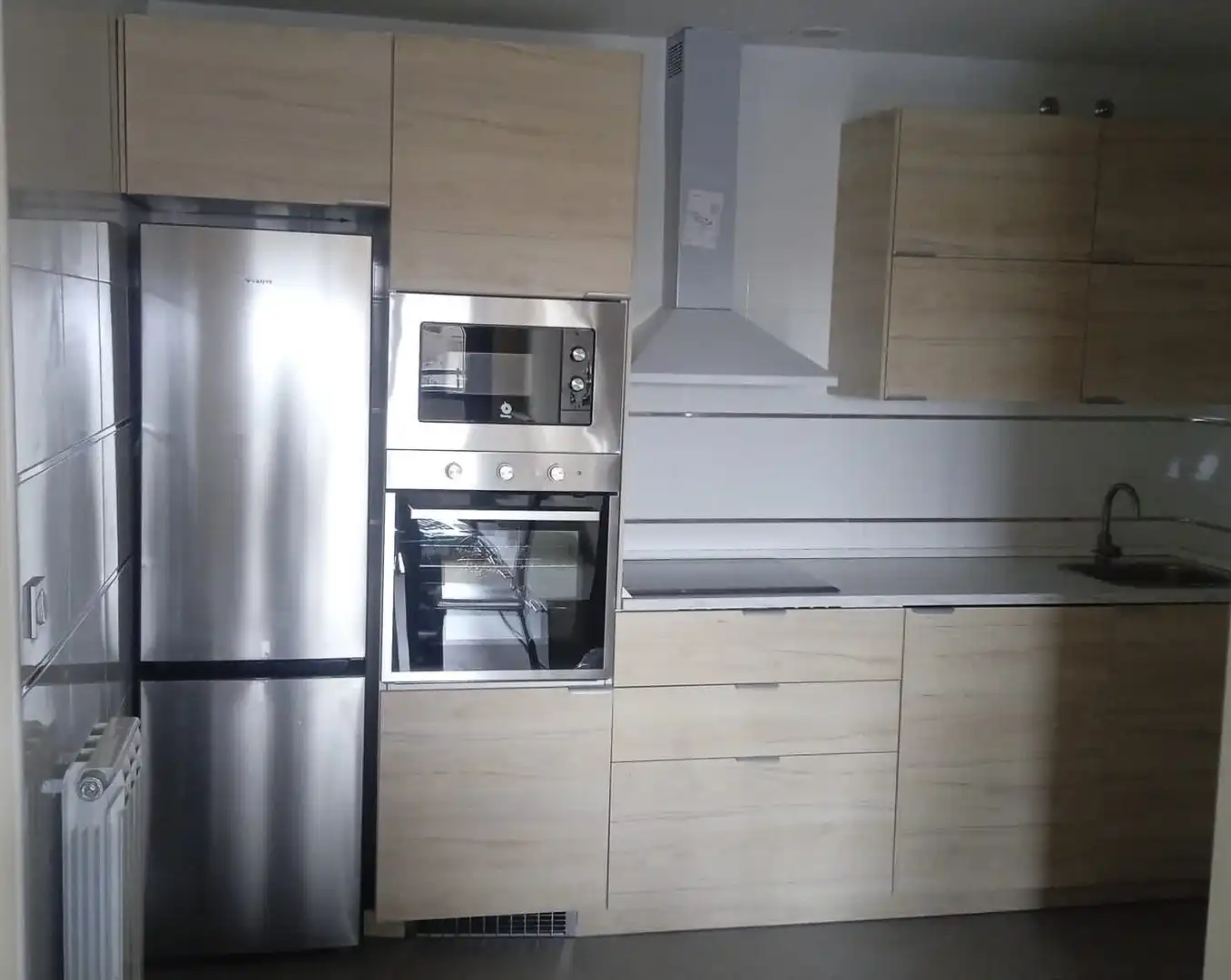 Flat for rent in Calle María Inmaculada, 25, Armunia Kitchen of Flat for rent in León Capital with Heating, Parquet flooring and Terrace