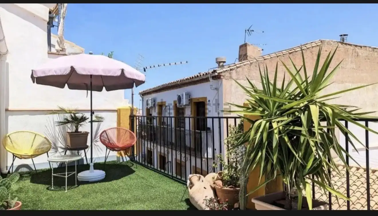 Apartments for rent in Calle los Torres, 10, Ctra. Circunvalación - La Magdalena Terrace of Apartments for rent in Jaén with Air Conditioner, Heating and Parquet flooring