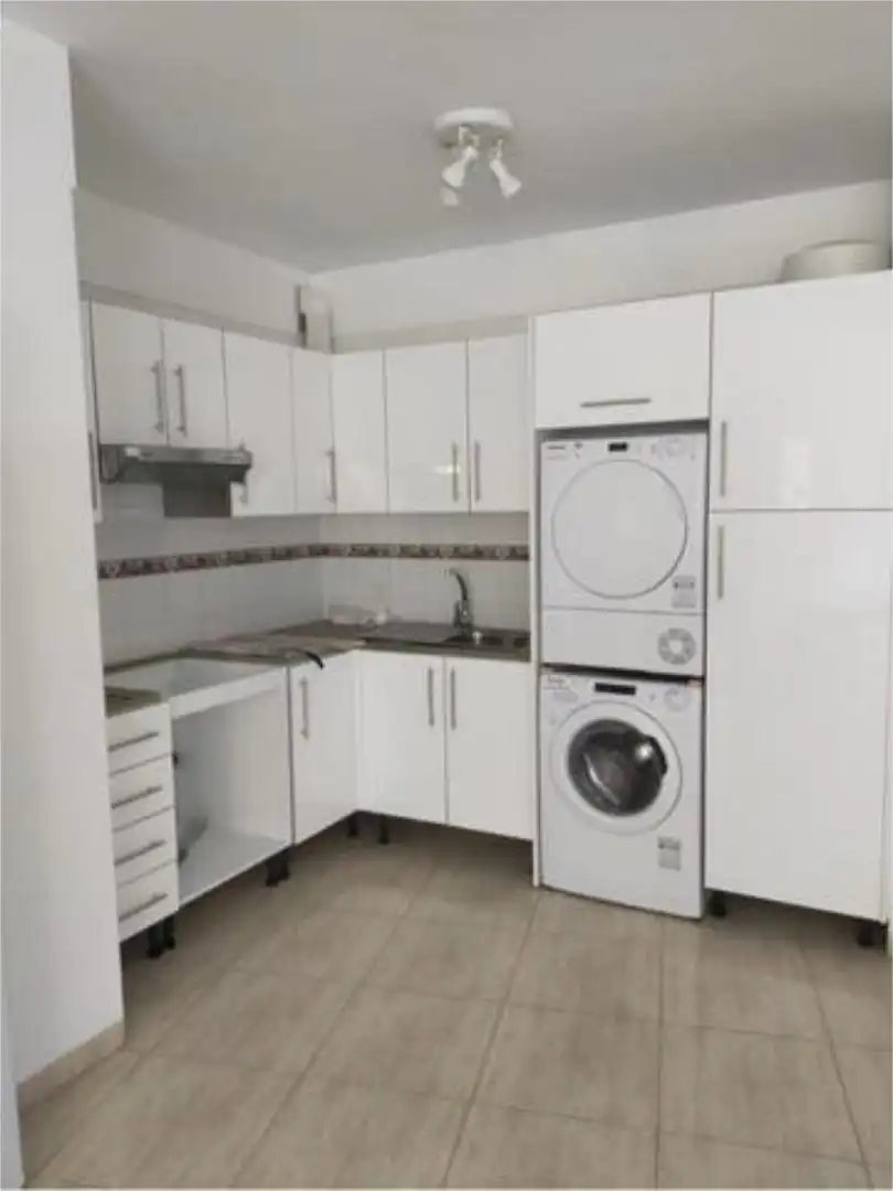 Piso de alquiler en Gracia Cocina de Piso de alquiler en San Cristóbal de la Laguna con Amueblado