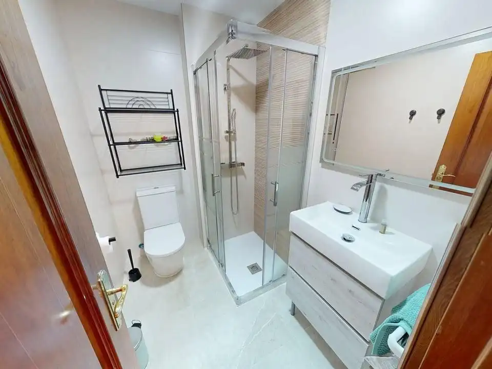 Room in Avenida Espolón, 2, Centro Room in Avenida Espolón, 2, Centro