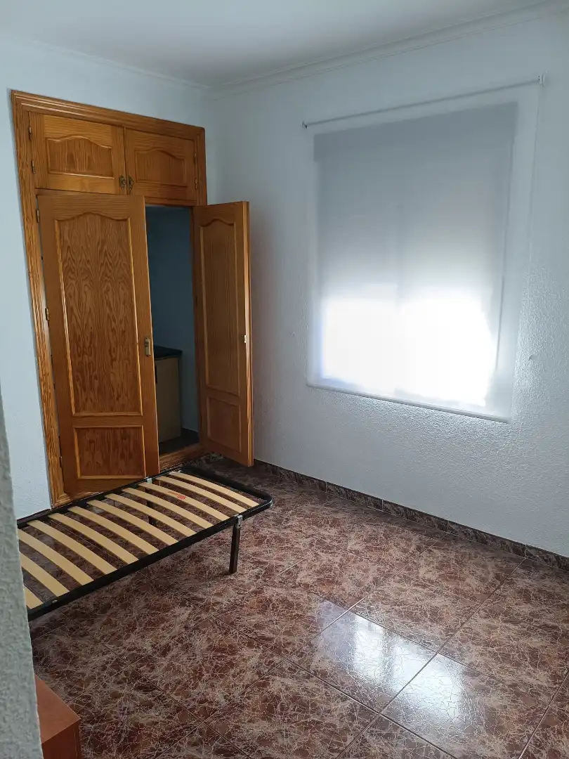 Pis en venda a Calle Murillo, Bonete Dormitori de Pis en venda en Bonete amb Forn, Rentadora i Microones