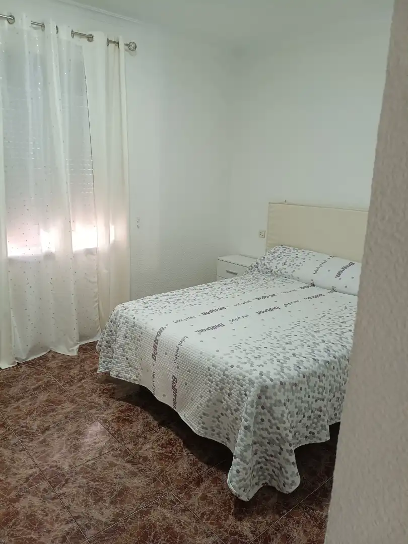 Pis en venda a Calle Murillo, Bonete Dormitori de Pis en venda en Bonete amb Forn, Rentadora i Microones