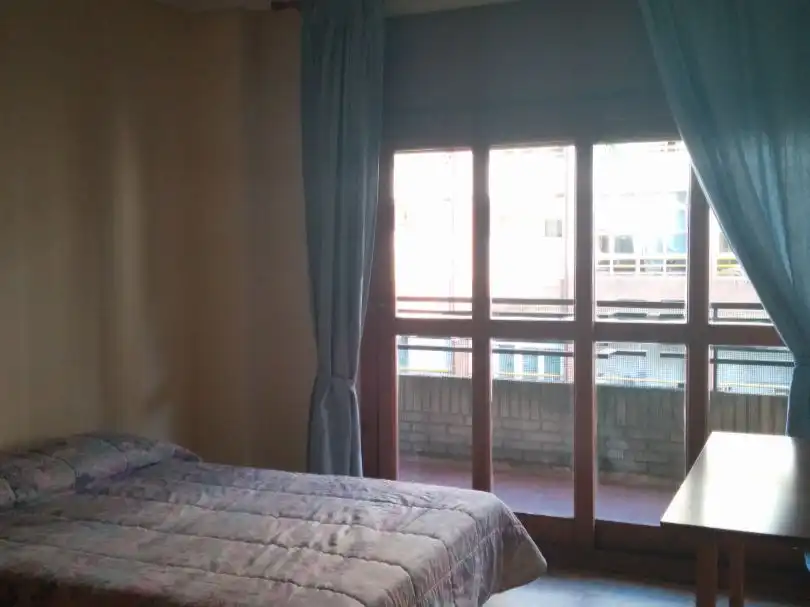 Wohnung zur Miete in Calle Vírgen de Guadalupe, 27, La Cumbre Schlafzimmer von Wohnung zur Miete in La Cumbre mit Heizung, Parkett und Terrasse
