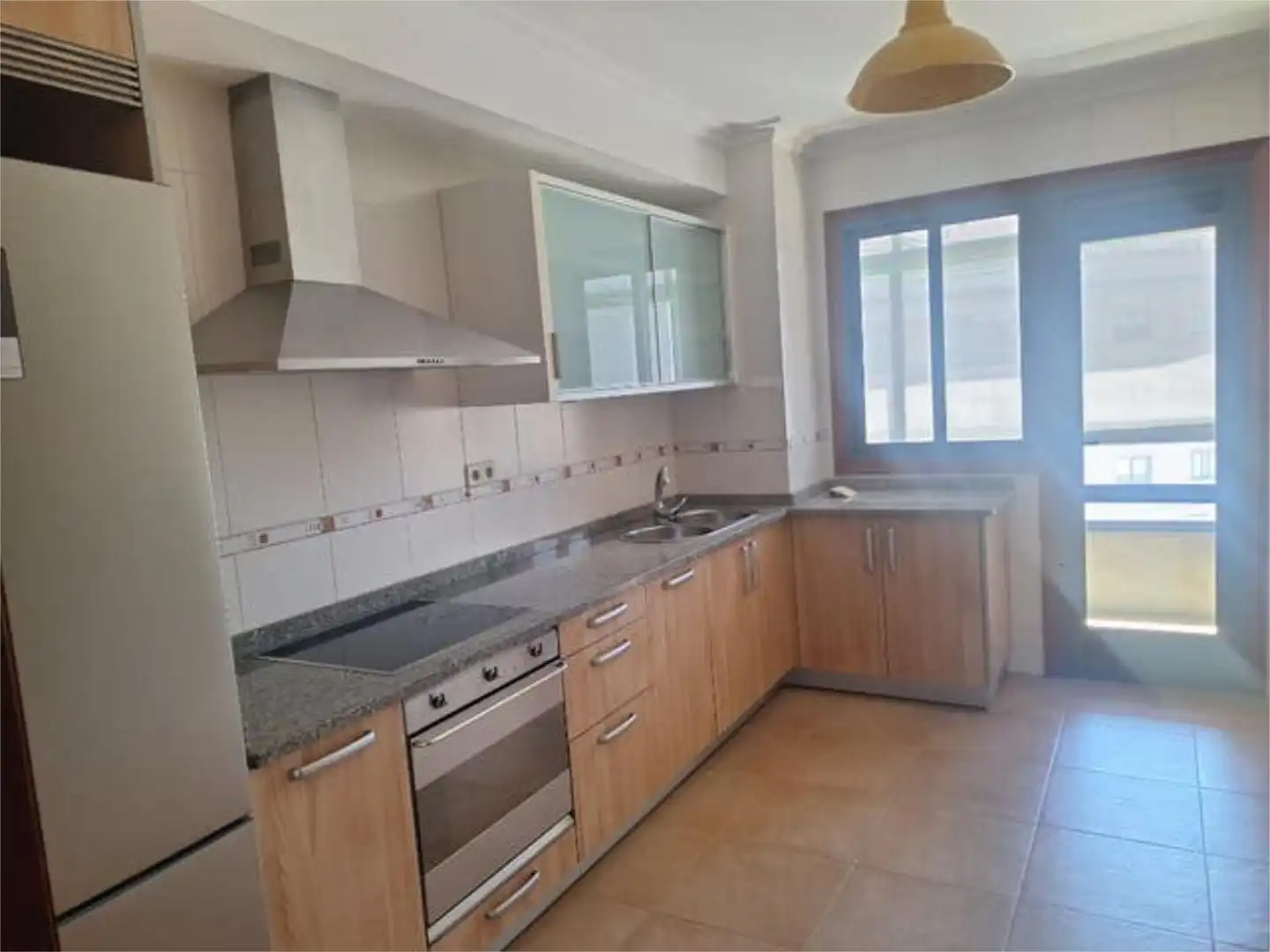 Cocina de Piso de alquiler en Tui con Calefacción, Terraza y Trastero