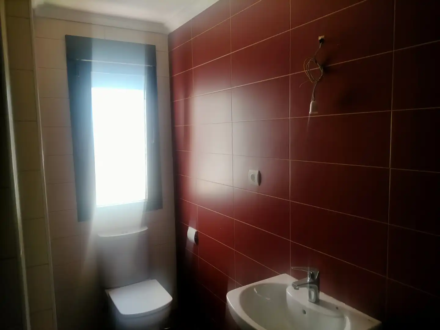 Flat for rent in Calle Ajates, 30, La Encarnación Bathroom of Flat for rent in Ávila with Heating, Parquet flooring and Terrace
