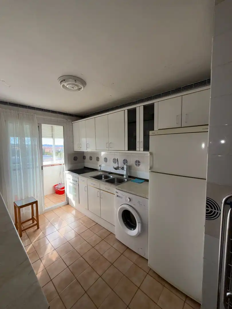 Flat for rent in Calle Río Retamosillo, 9, Santa María de Benquerencia Kitchen of Flat for rent in Toledo with Heating, Terrace and Furnished