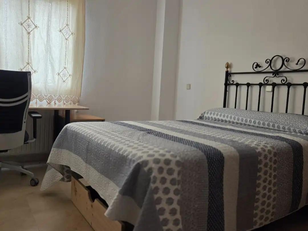 Wohnung zur Miete in Avenida Sinforiano Madroñero, 14, Badajoz Capital Schlafzimmer von Wohnung zur Miete in Badajoz Capital mit Klimaanlage und Terrasse
