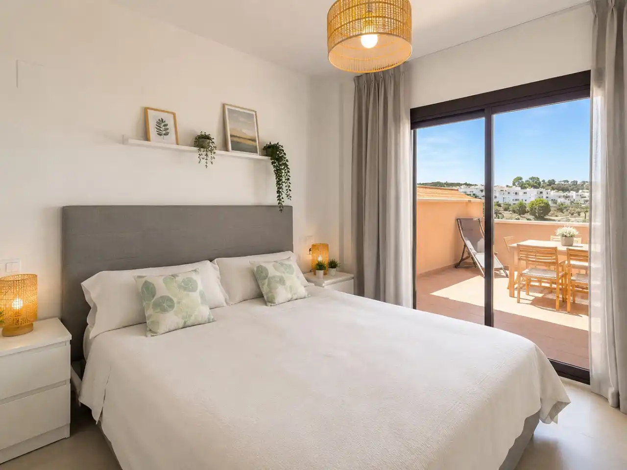 Wohnung zum Verkauf in Calle Valle de Trasmundo, 24, La Cala Golf - Lagar Martell Schlafzimmer von Wohnung zum Verkauf in Mijas mit Klimaanlage, Terrasse und Schwimmbad