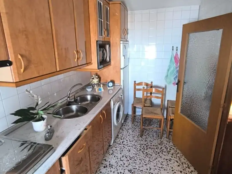 Flat for sale in Calle Mayor, 8, Olivenza Kitchen of Flat for sale in Olivenza with Private garden, Terrace and Storage room