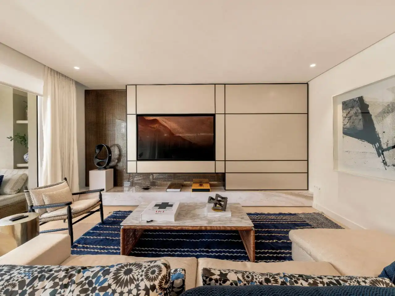 Living room of Flat for sale in Marbella  with Air Conditioner, Heating and Parquet flooring